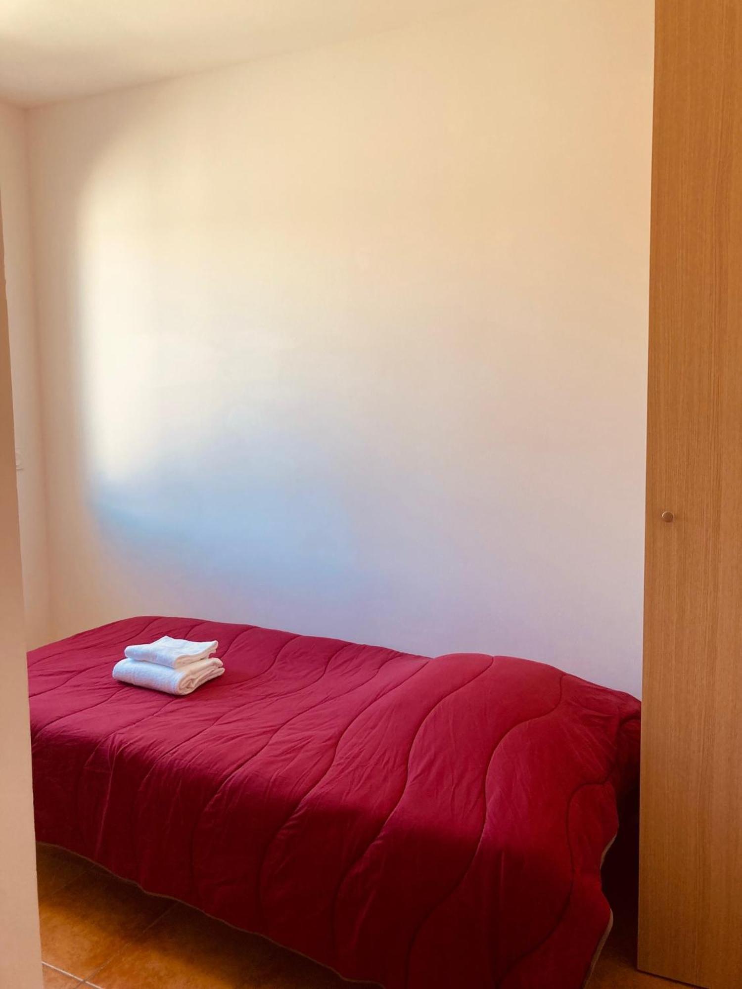 Punta Di Mare Aparthotel Linguizzetta Εξωτερικό φωτογραφία